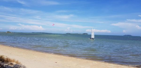 Ten RooMs, Teluk Bakau